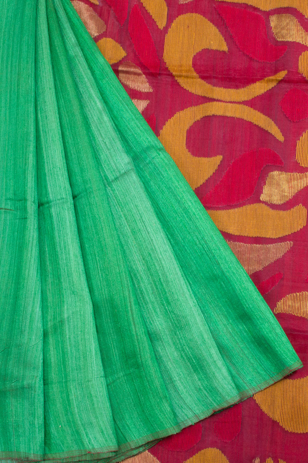 Green Handloom Matka Silk Saree with Jamdani Pallu 10061872