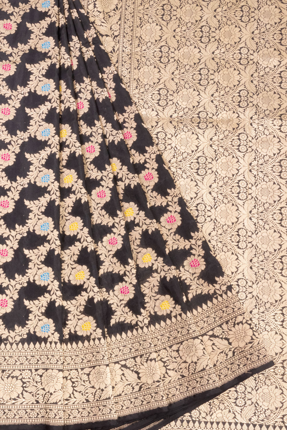 Black - Bengal Hand Embroidery Banarasi Silk Handloom Kantha Saree 16