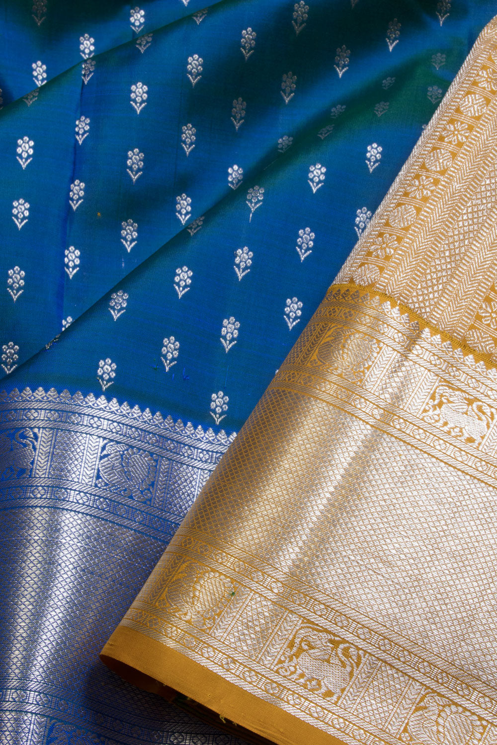 Cobalt Blue Handloom Kanjivaram silk saree - Avishya