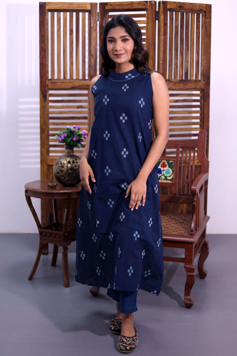 Printed Kurti Neck Design Pinterest Churidar Neck Sleeveless Kurti
