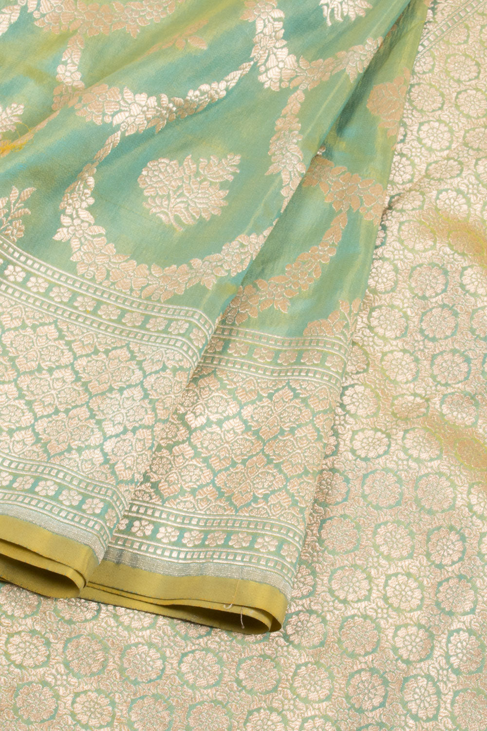 Spring Green Handloom Banarasi Katrua Katan Silk Saree 10061143
