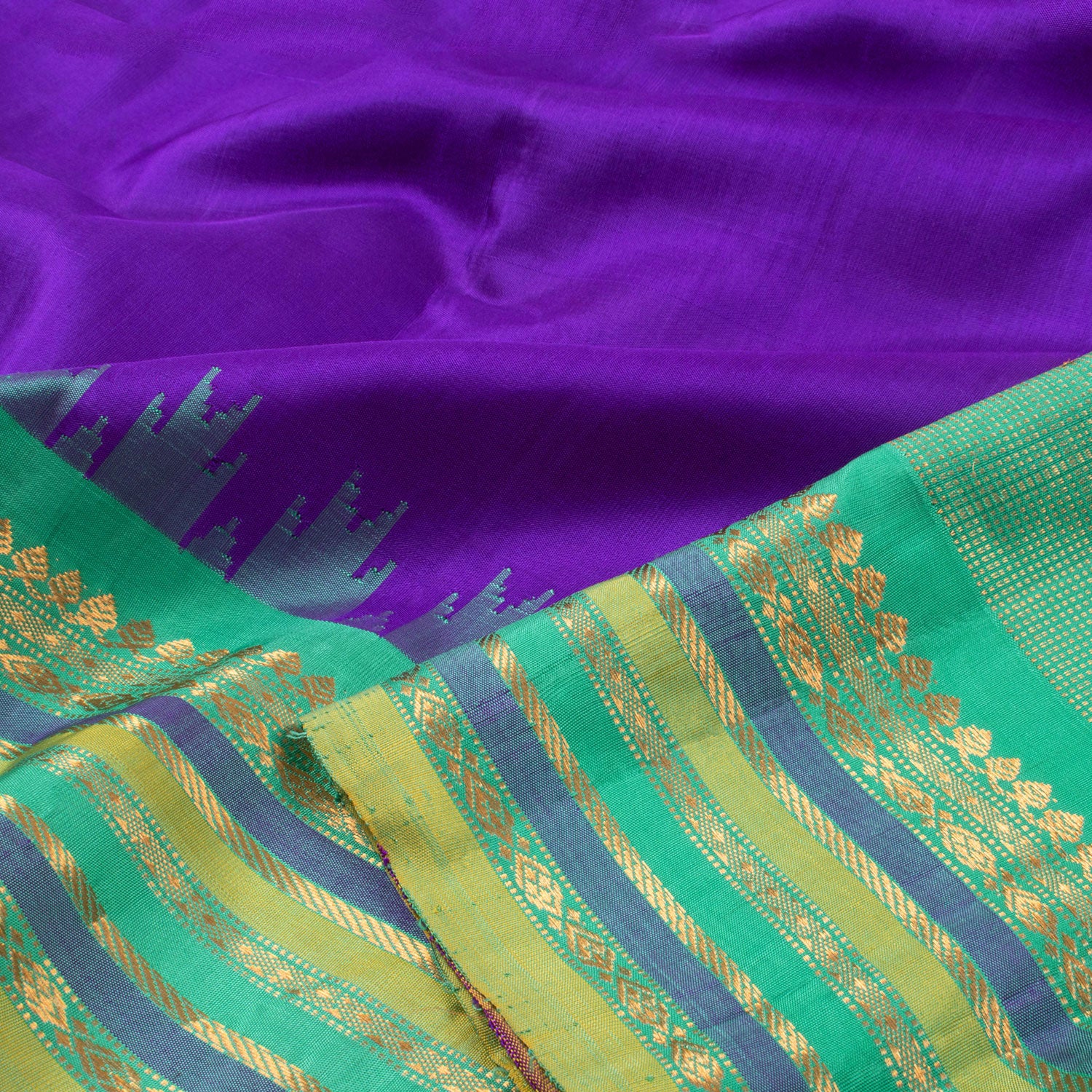 Sarees from Rs.25,000 to 30,000