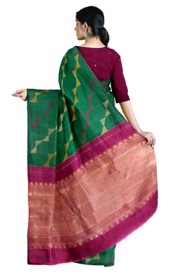 Jungle Green Pure Zari Kanjivaram Silk Saree 10063143