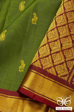 Green Light Weight Kanjivaram Pure Silk Saree 10073793