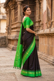 Brown Korvai Kanjivaram Pure Silk Saree with Temple Border 10077908