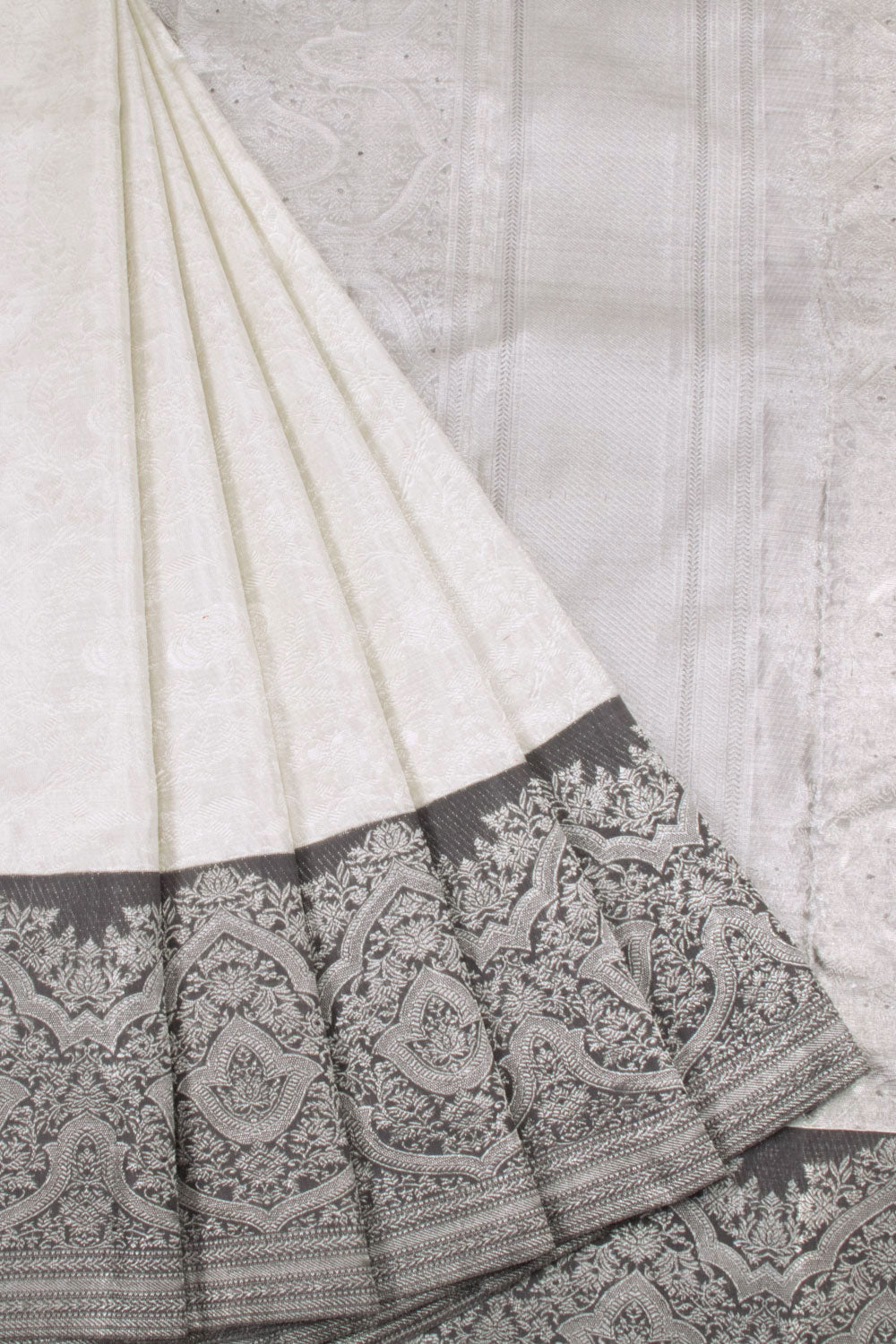 Silver White Pure Zari Korvai Kanjivaram Tissue Silk Saree 10063074