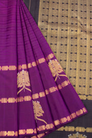 Purple Handloom Pure Zari Jacquard Kanjivaram Silk Saree 10063125