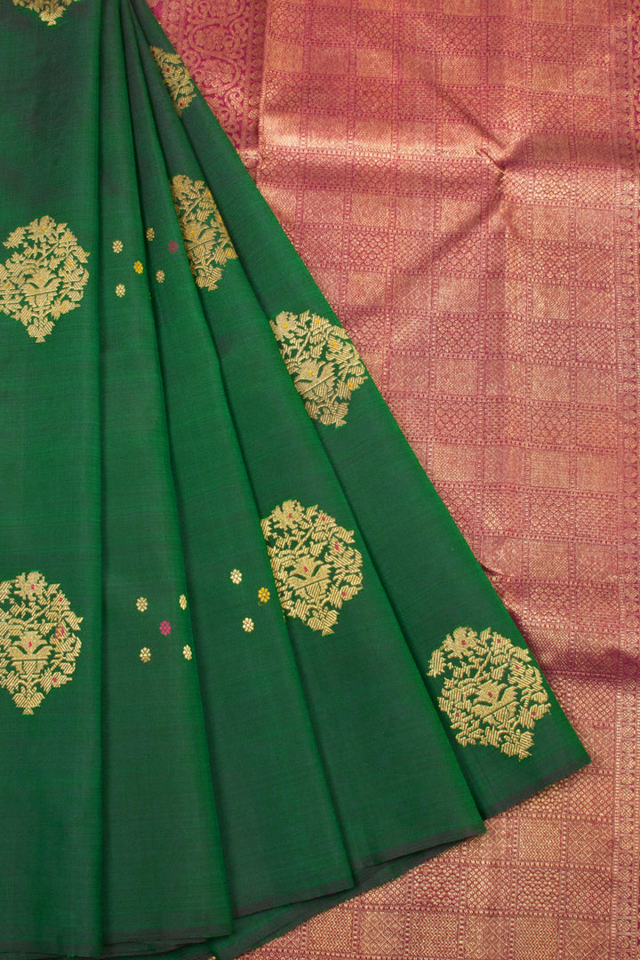Emarald Green Pure Zari Kanjivaram Silk Saree 10063135