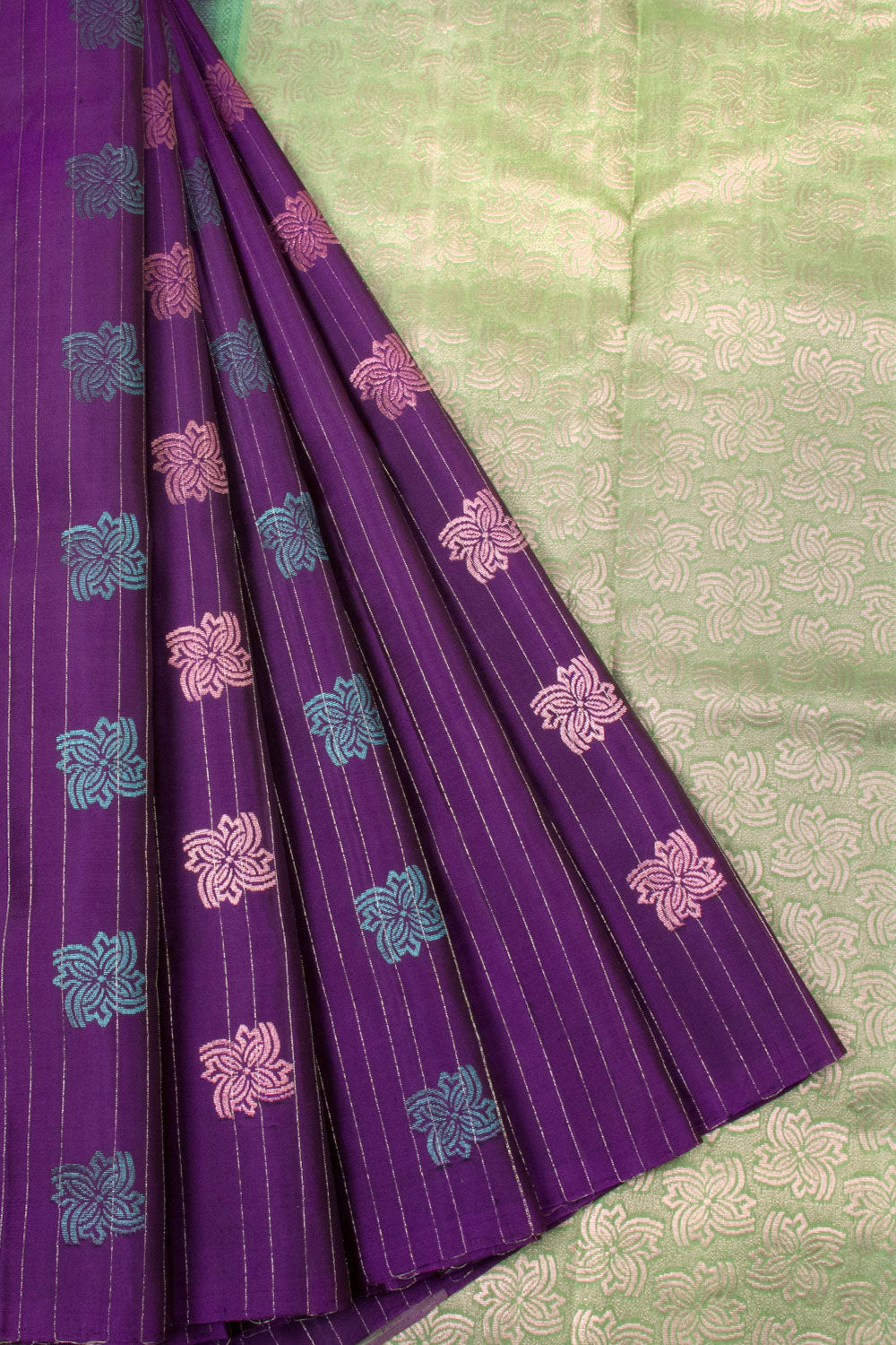 Grape Purple Handloom Kanjivaram Soft Silk Saree 10063252