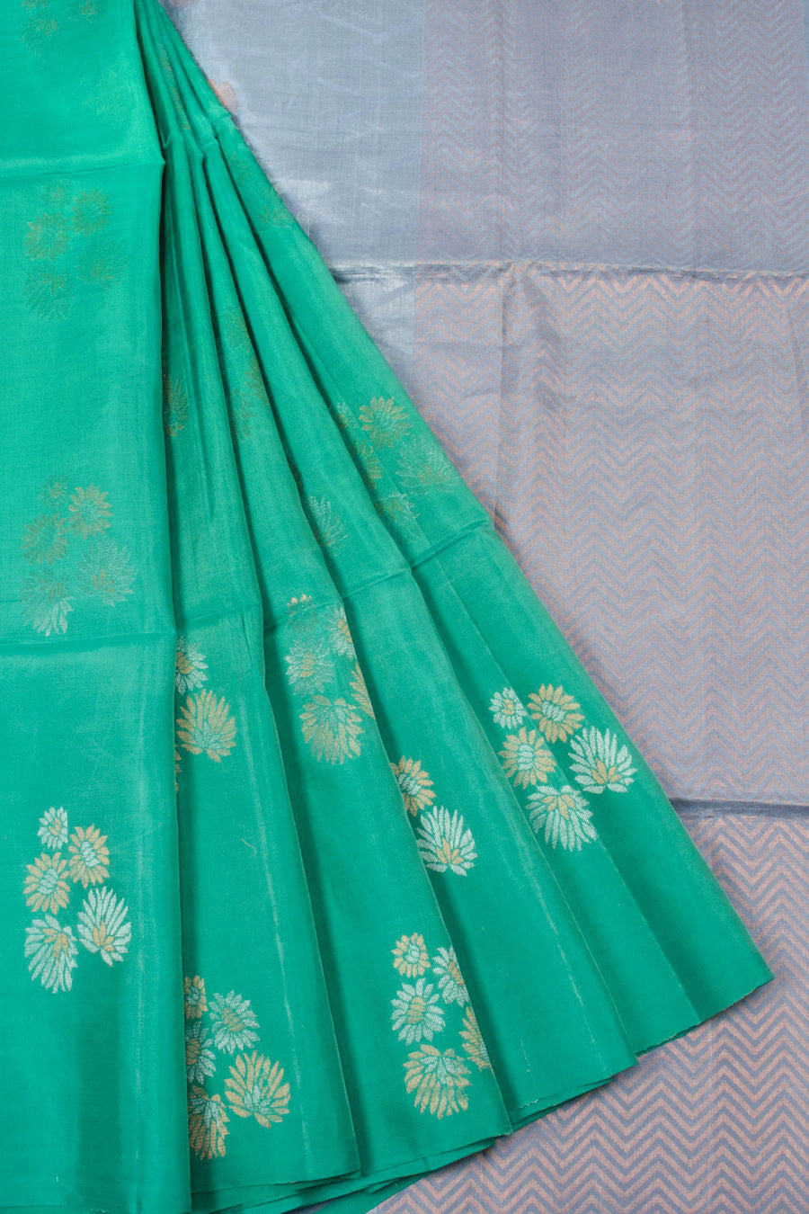 Cyan Green Handloom Kanjivaram Soft Silk Saree 10063282