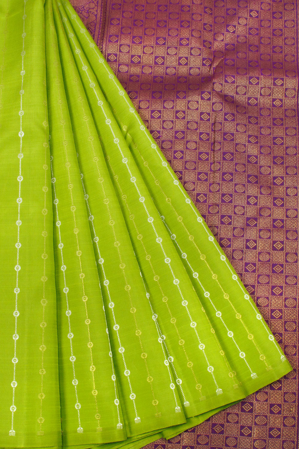 Lawn Green Pure Zari Kanjivaram Silk Saree 10063400