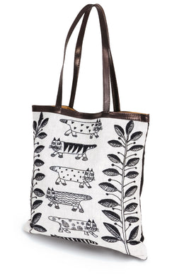 White Kantha Embroidery Tote bag 10063532