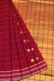 Red Handloom Maheshwari Silk Cotton Saree - Avishya