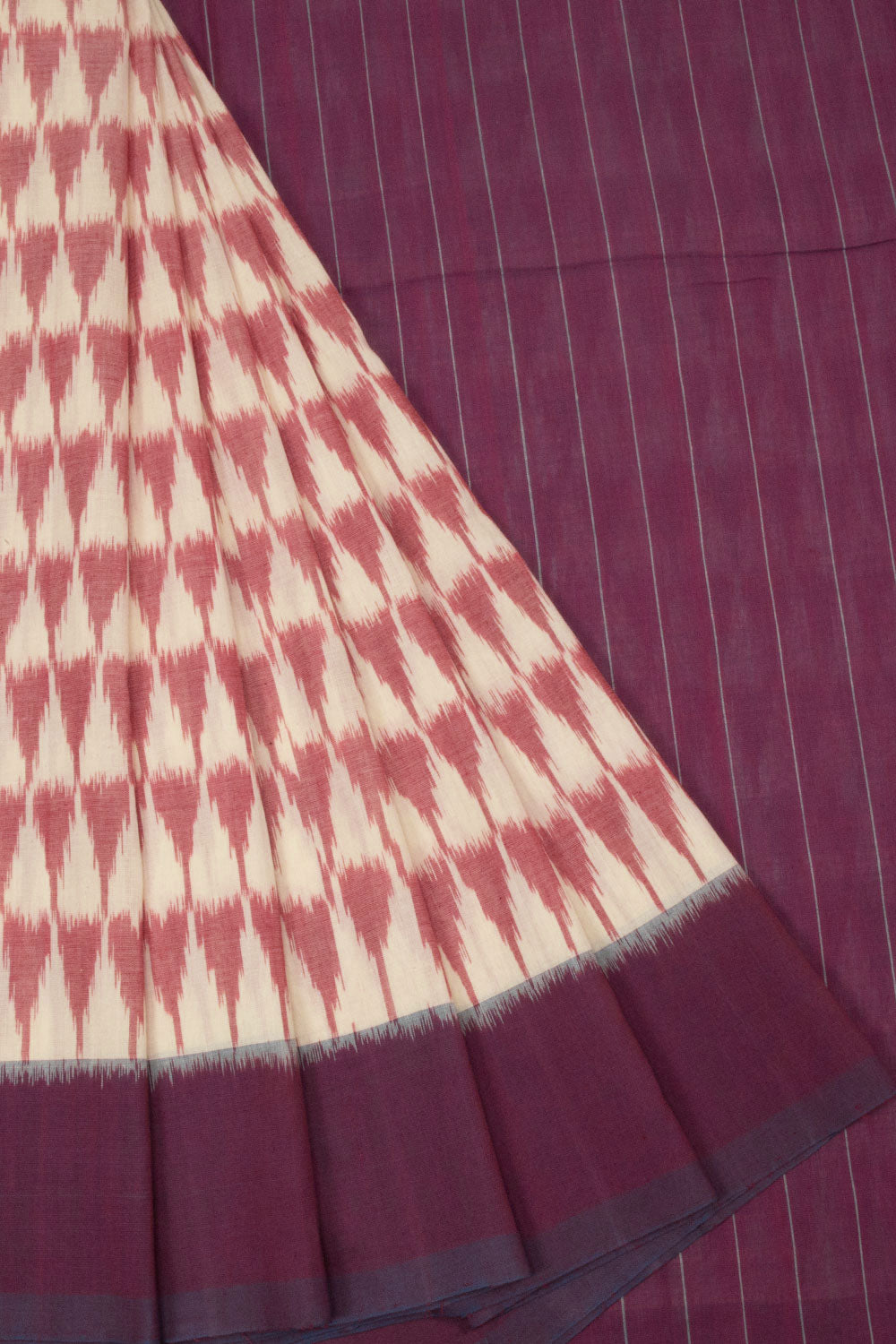 Violet Handloom Pochampally Ikat Cotton Saree - Avishya