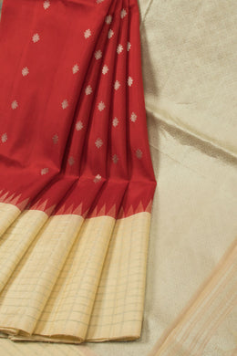 Red Handloom Gadwal Kuttu Silk Saree - Avishya