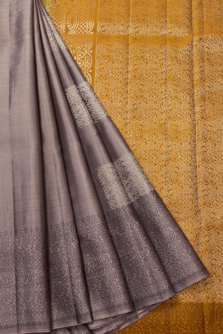 Grey Handloom Kanjivaram Soft Silk Saree 10065011