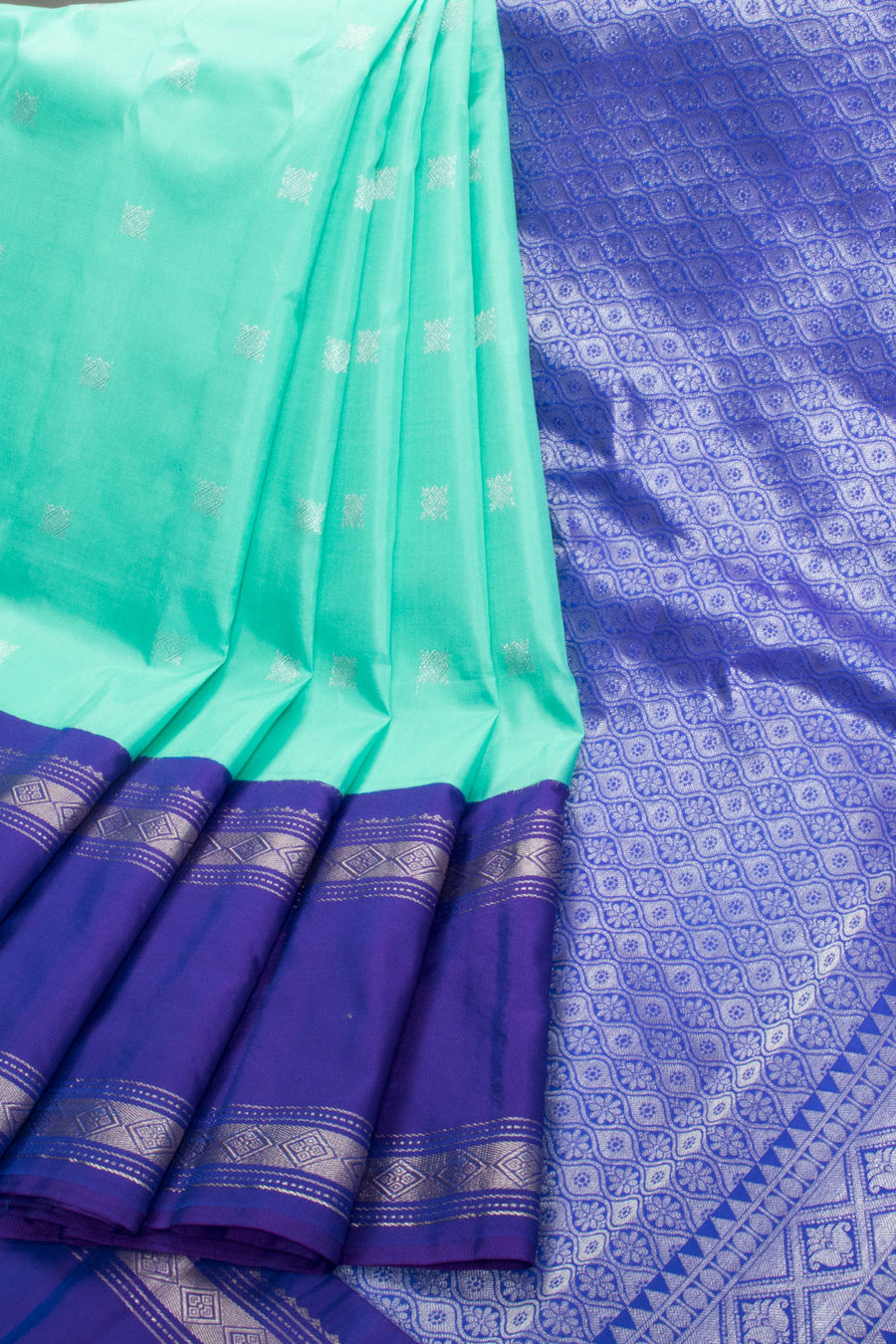 Blue Handloom Gadwal Kuttu Silk Saree  - Avishya