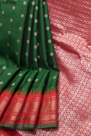 Green Handloom Gadwal Kuttu Silk Saree  - Avishya