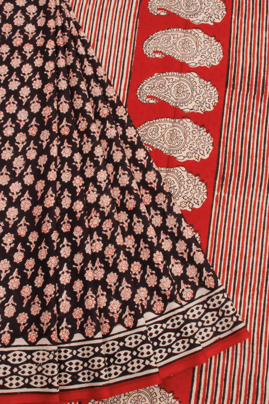 Black Mulmul Bagru Printed Cotton Saree 10068585 - Avishya