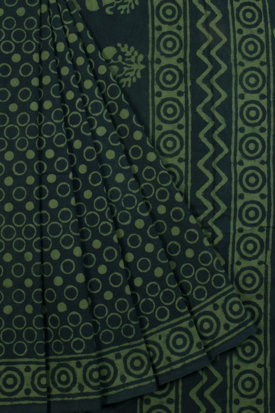 Green Mulmul Dabu Printed Cotton Saree 10068590 - Avishya