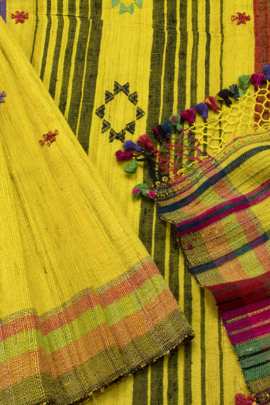 Yellow Handloom Bhujodi Tussar Cotton Saree 10069839 - Avishya