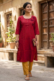 Red Handcrafted Solid Style Embroidered Cotton Kurta 10077412