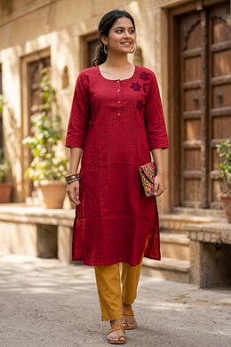 Red Handcrafted Solid Style Embroidered Cotton Kurta 10077412