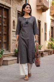 Grey Handcrafted Solid Style Embroidered Cotton Kurta 10077414