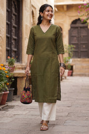 Olive Green Handcrafted Solid Style Embroidered Cotton Kurta 10077418