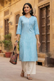Sky Blue Handcrafted Solid Style Embroidered Cotton Kurta 10077419