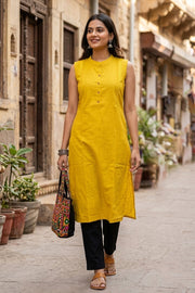Yellow Handcrafted Solid Style Embroidered Sleveless Cotton Kurta 10077420