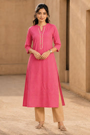 Pink Hand Embroidered Cotton Kurta 10077656