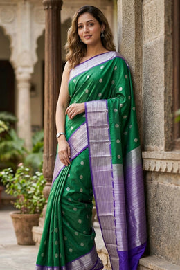 Green Kanjivaram Vegan Silk Saree with Contrast Pallu 10074855