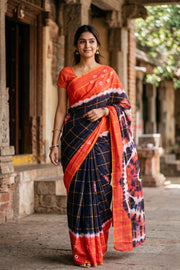 Orange and Navy Blue Checked Tie-Dye Sungudi Cotton Saree 10078009