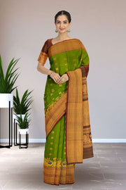 Green Gadwal Silk Saree with Peacock Border 10075447