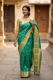 Blue Korvai Kanjivaram Pure Silk Saree with Contrast Border 10077904