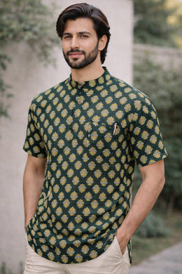 Ajrakh Cotton Men's Short Kurta With Slim-Fit Design & Front Pocket 10076897