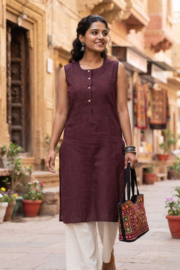 Maroon Handcrafted Stripes Kurta 10077466
