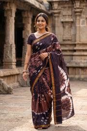 Brown and Dark Purple Tie-Dye Sungudi Cotton Saree 10078016