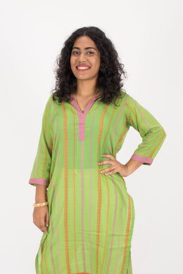 Green Handcrafted Dhaniakhali Cotton Kurta 10073983