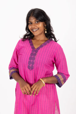 Pink Handcrafted Dhaniakhali Cotton Kurta 10073994