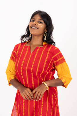 Red Handcrafted Dhaniakhali Cotton Kurta 10073997