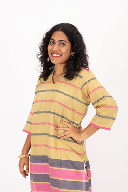 Green Handcrafted Dhaniakhali Cotton Kurta 10073998