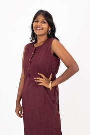 Maroon Handcrafted Stripes Kurtas 10074357