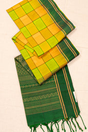 Tender Leaf Green Handloom Kanjivaram Soft Silk Saree With Checks Design 10076817