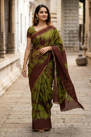 Green Handcrafted Sungudi Cotton Saree 10074462