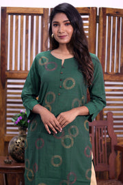 Green Hand Embroidered Cotton Kurta 10062703