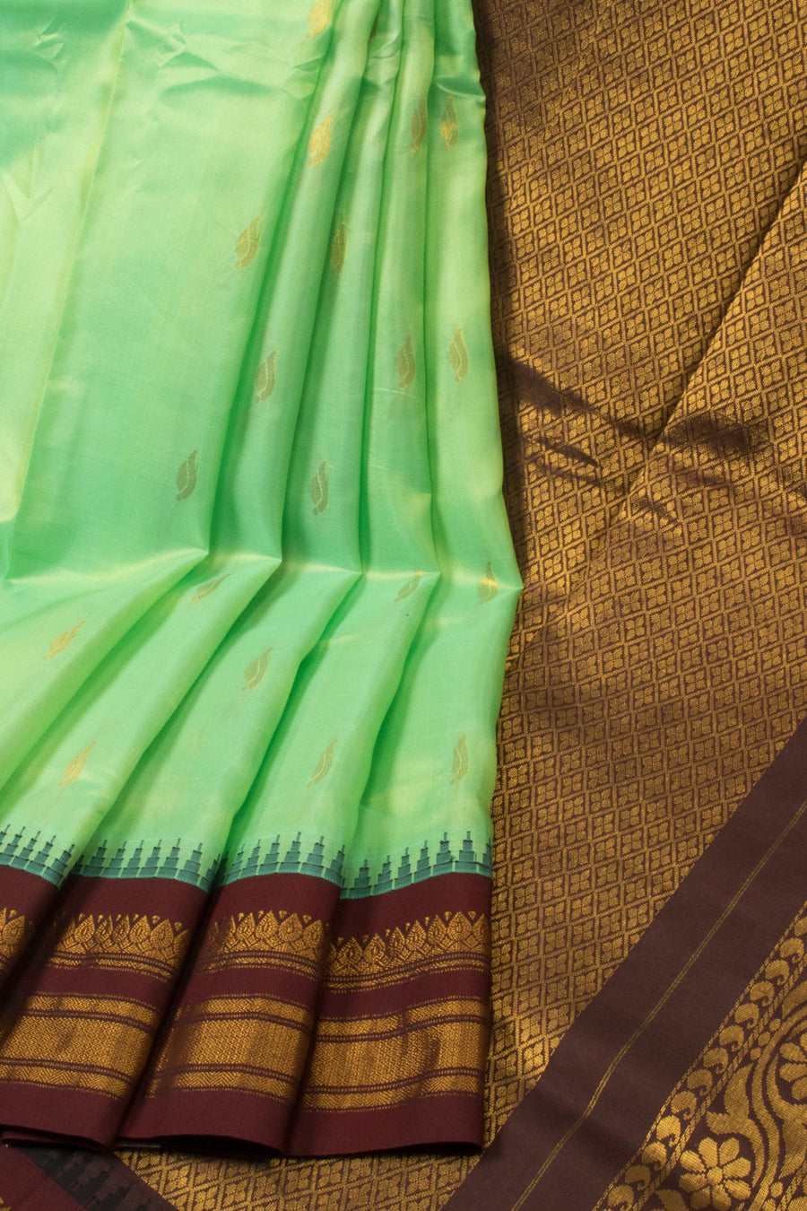 Fern Green Handloom Gadwal Kuttu Silk Saree - Avishya