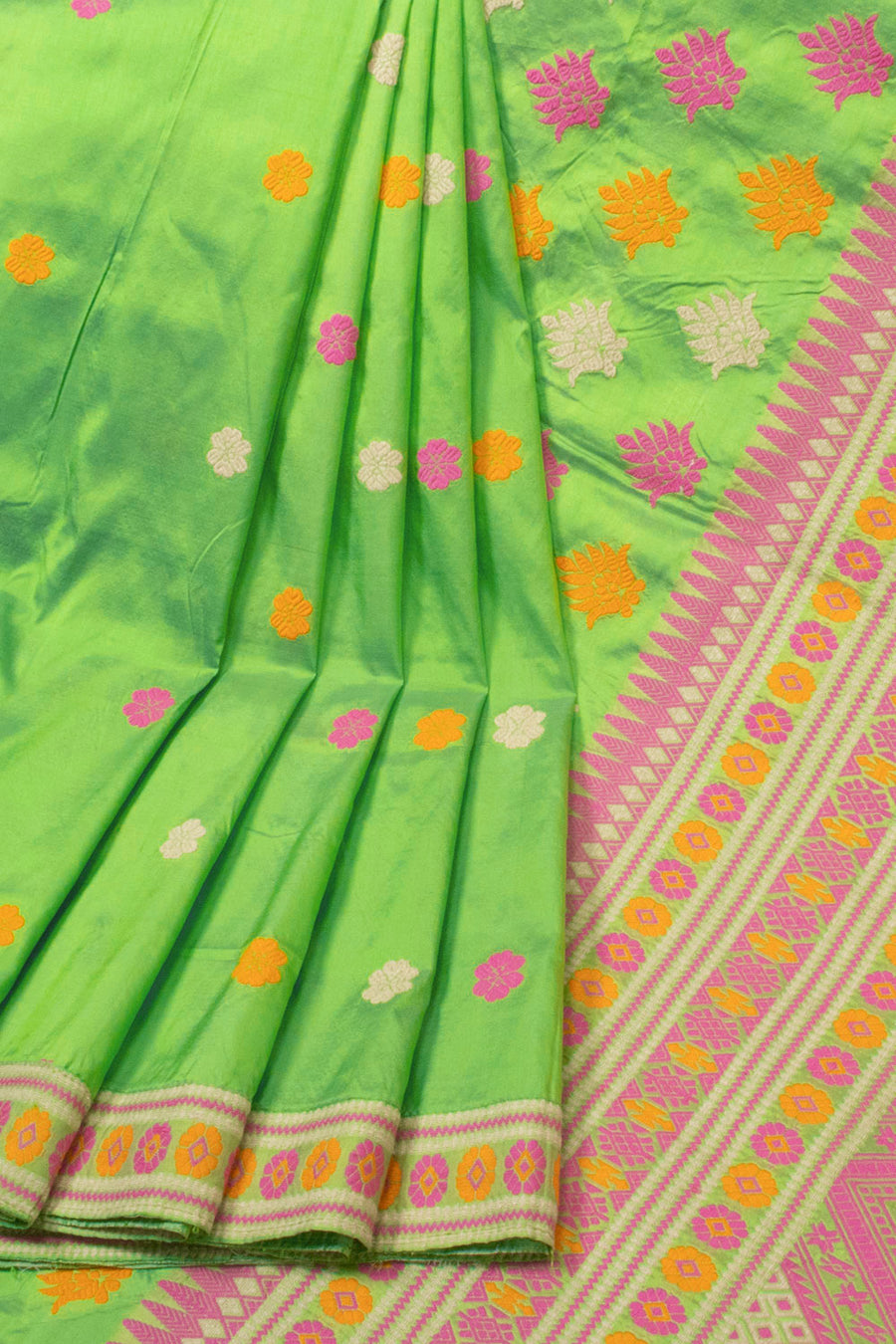 Green Handloom Assam Silk Saree - Avishya
