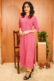 Pink Hand Embroidered Cotton Kurta 10062683
